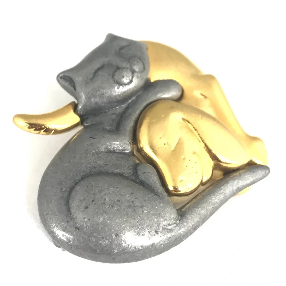Vintage designer heart hug